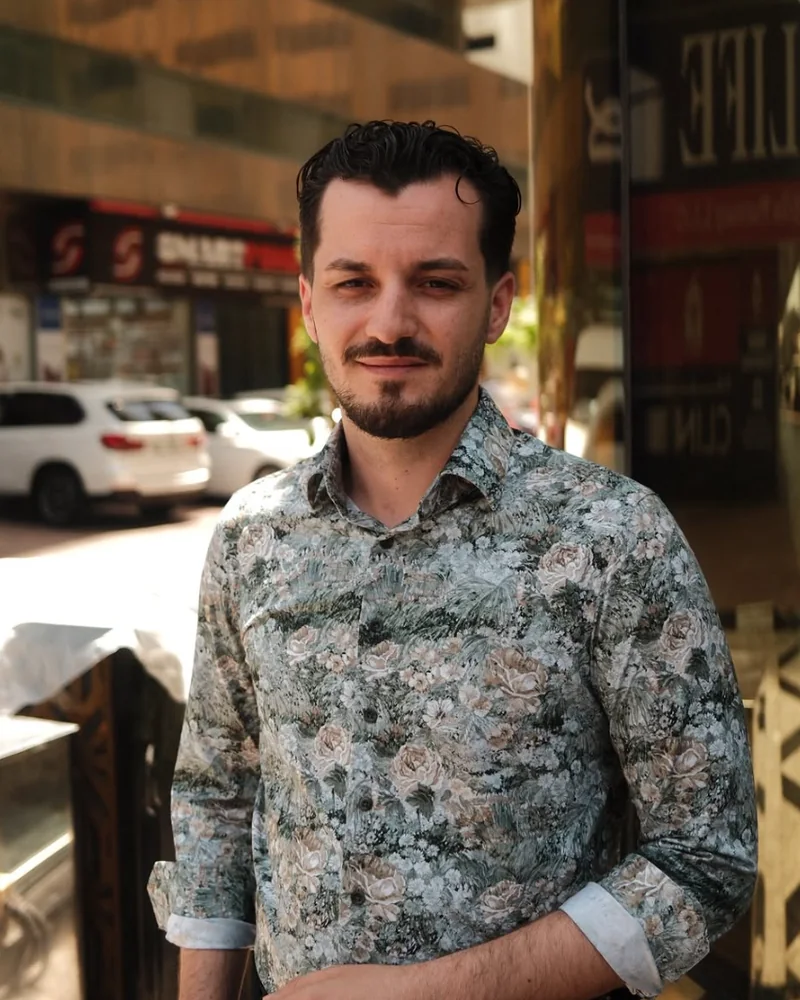 Enis Shaqiri, Gründer von MARU Studio
